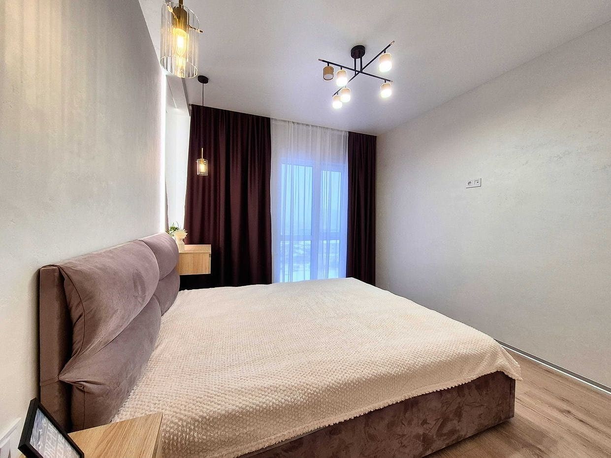 Renovated Two-Room Apartment — Nova Anglia Complex, Holosiiv