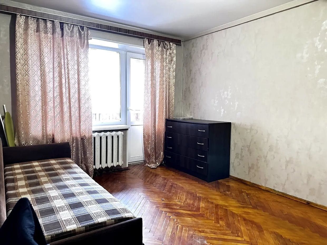 One-Room Apartment — Kharkivske Highway, Darnytsia