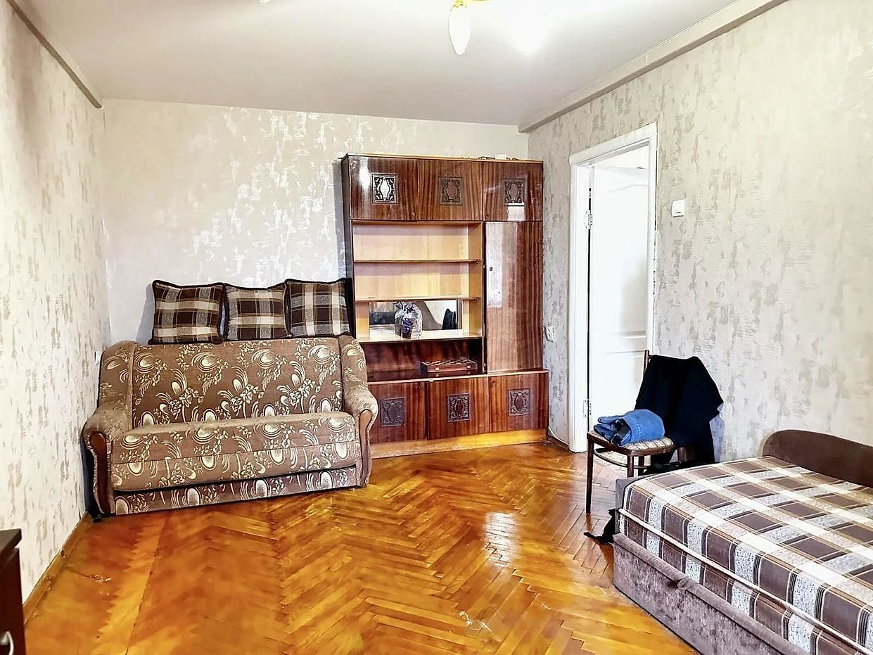 One-Room Apartment — Kharkivske Highway, Darnytsia