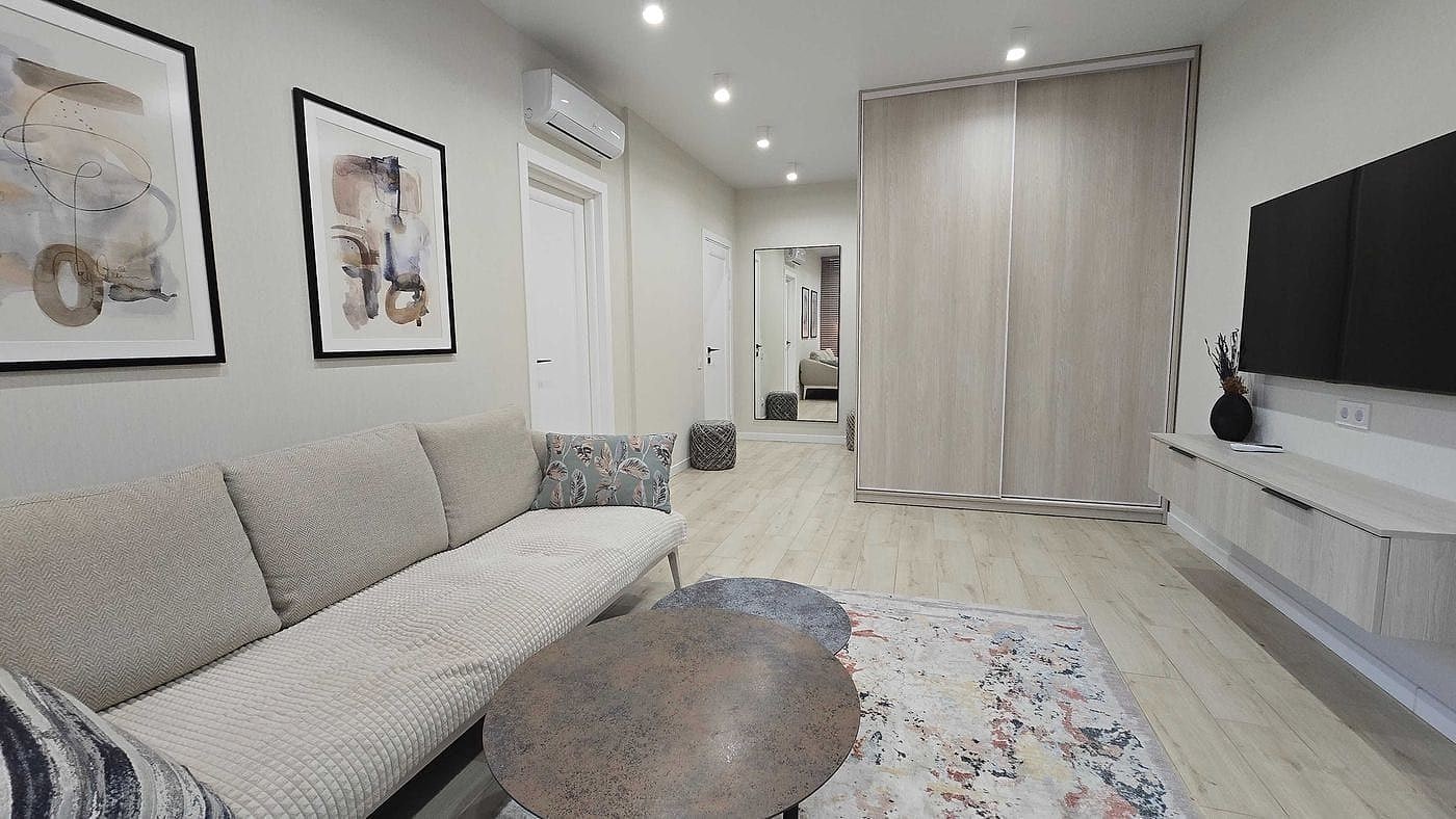 Renovated One-Room Apartment — Novopecherskaya Vezha Complex, Pechersk