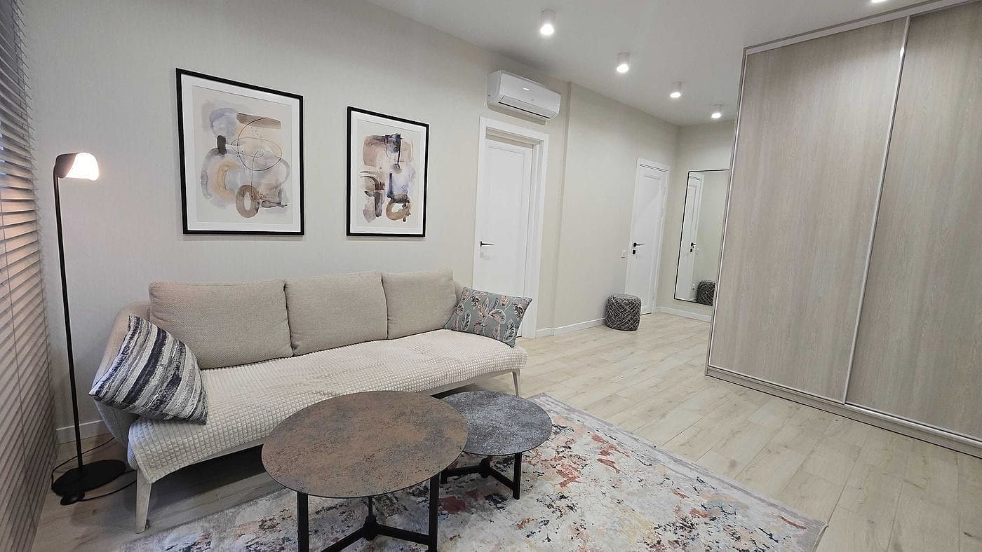 Renovated One-Room Apartment — Novopecherskaya Vezha Complex, Pechersk