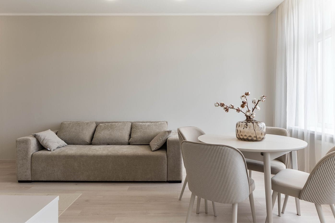 Renovated Three-Room Apartment — Novopecherskie Lipki Complex, Pechersk