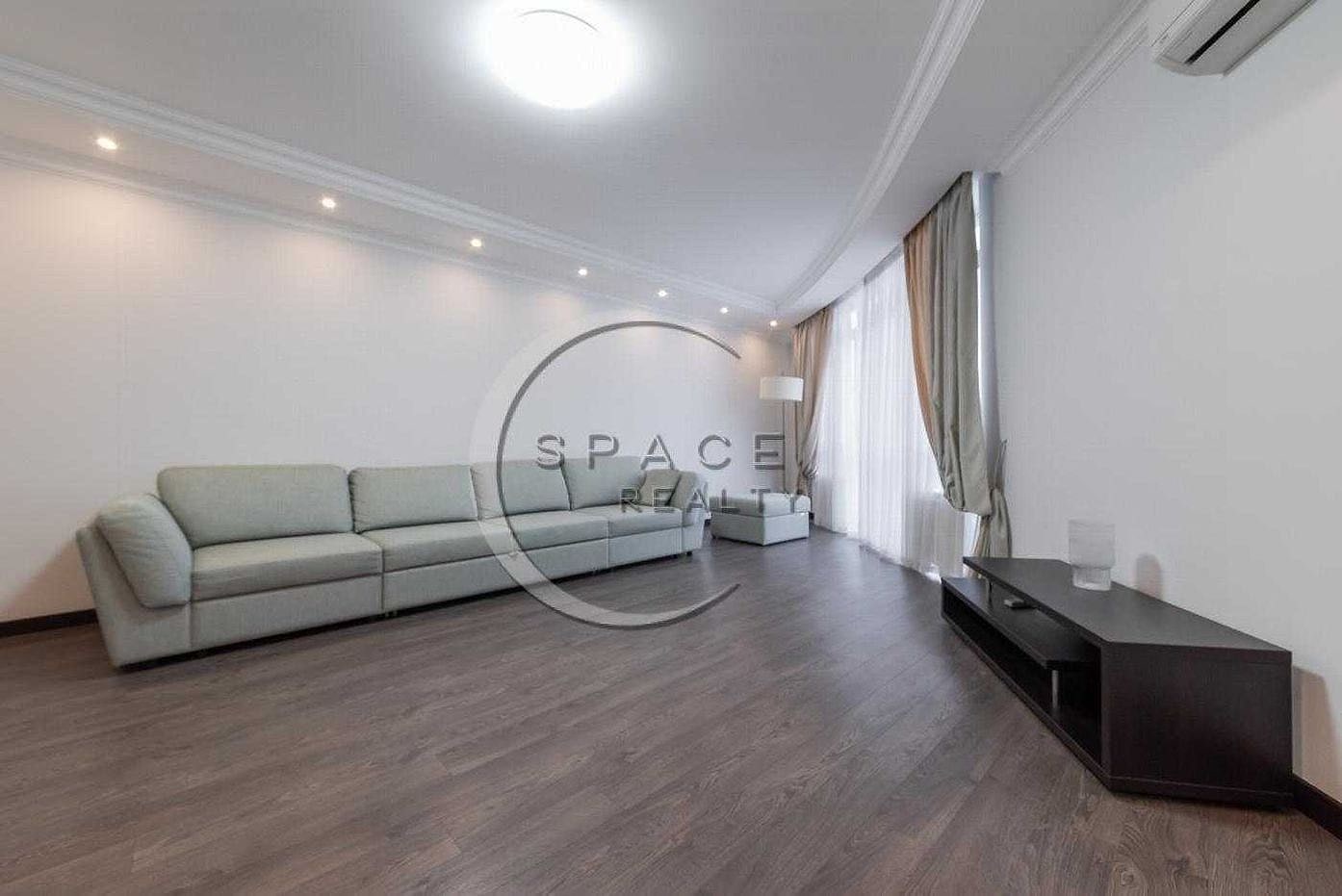 Renovated Three-Room Apartment — Park Stone Complex, Obolon