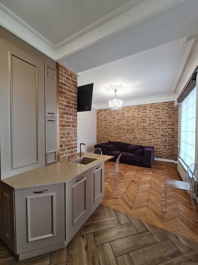 Renovated Two-Room Apartment — Beresteysky Prospect, Shevchenkivskyi