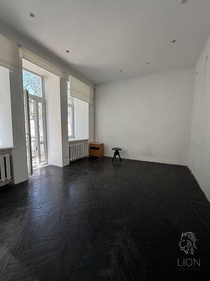 Two-Room Apartment — Antonovycha Street, Holosiiv