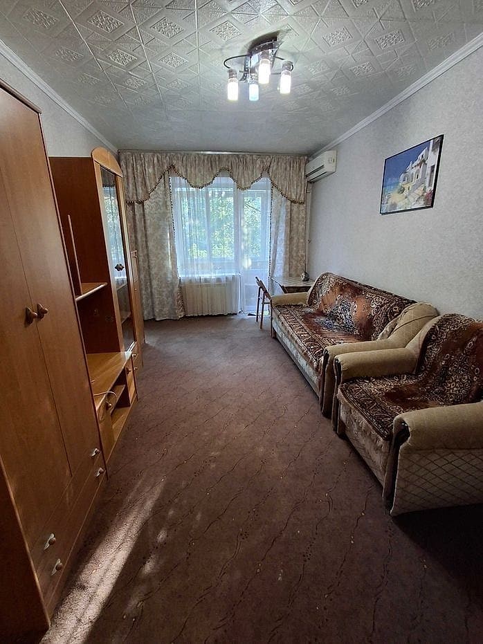 One-Room Apartment — Vyshgorodska Street, Obolon