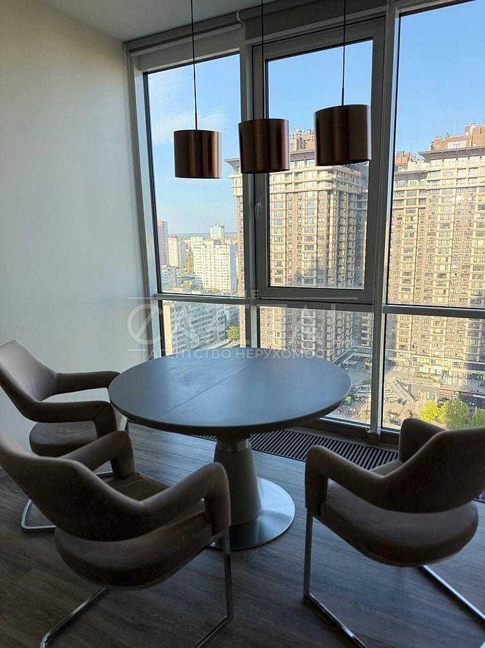 Two-Bedroom Apartment — Smart Plaza Complex, Obolon