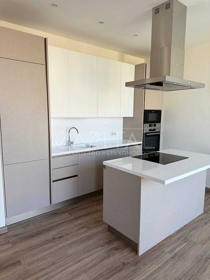 Two-Bedroom Apartment — Smart Plaza Complex, Obolon