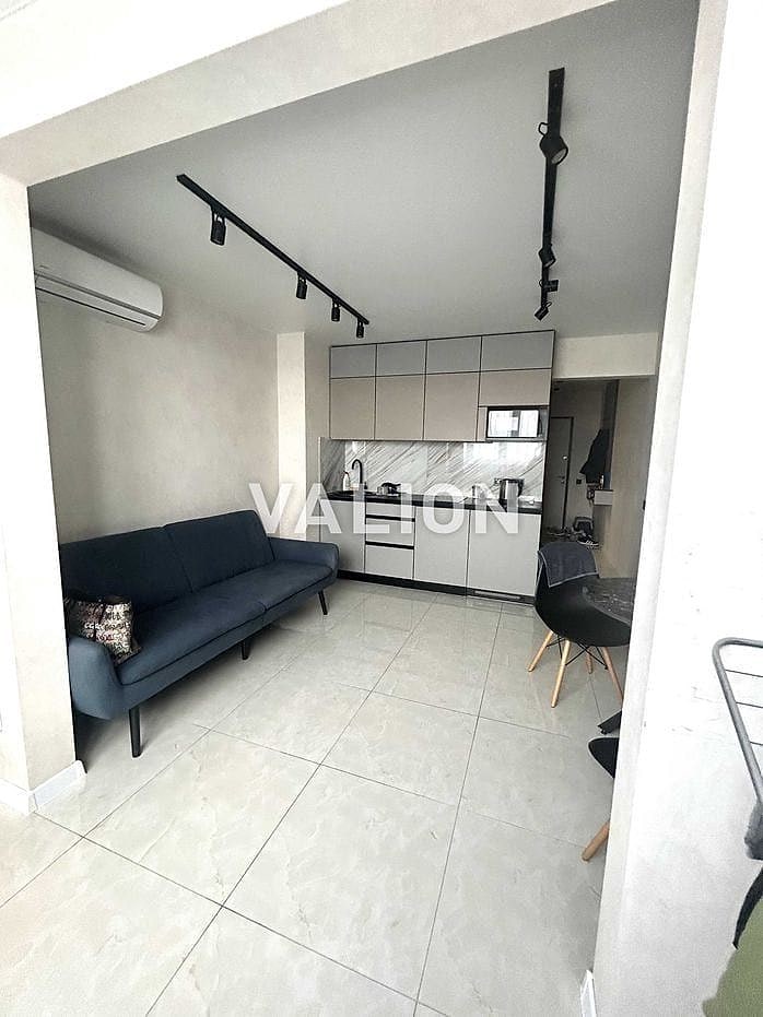 Renovated Two-Room Apartment — Revutsky Complex, Kharkivska Metro
