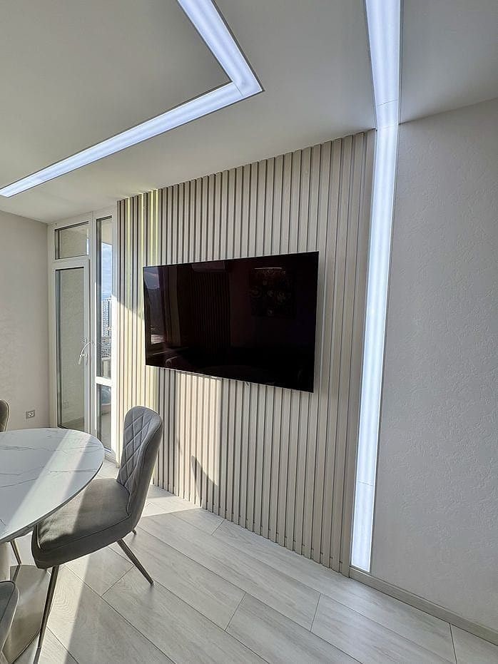 Designer One-Bedroom Apartment — Seven Complex, Osokoryky Metro