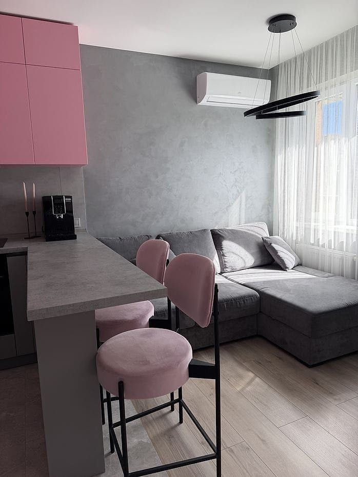 Designer-Renovated One-Bedroom with Terrace — Family and Friends Complex, Solomianka